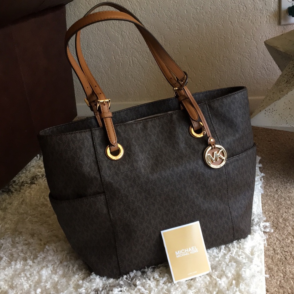 Michael Kors purse